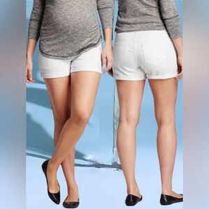 White l maternity l jean shorts l Liz Lange l full panel l  4 pockets l Small
